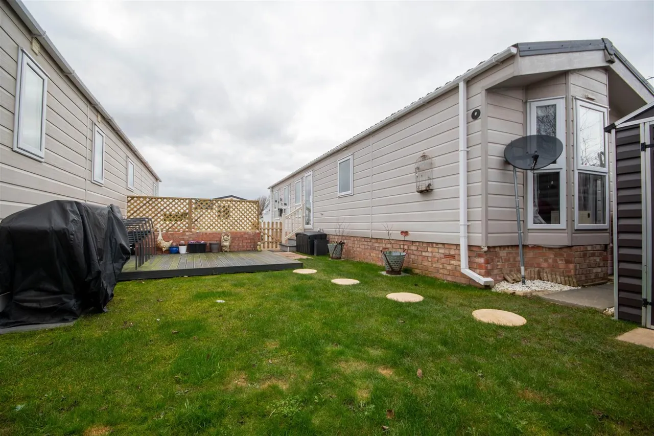 Tewkesbury Road, Norton, GL2, photo 8