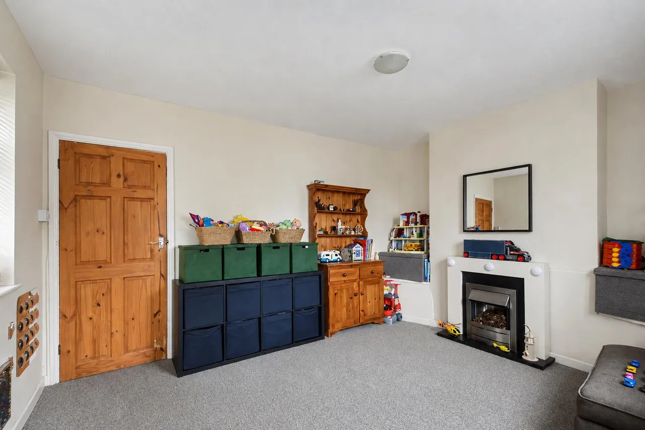 Church Street, Eastwood, NG16, photo 5