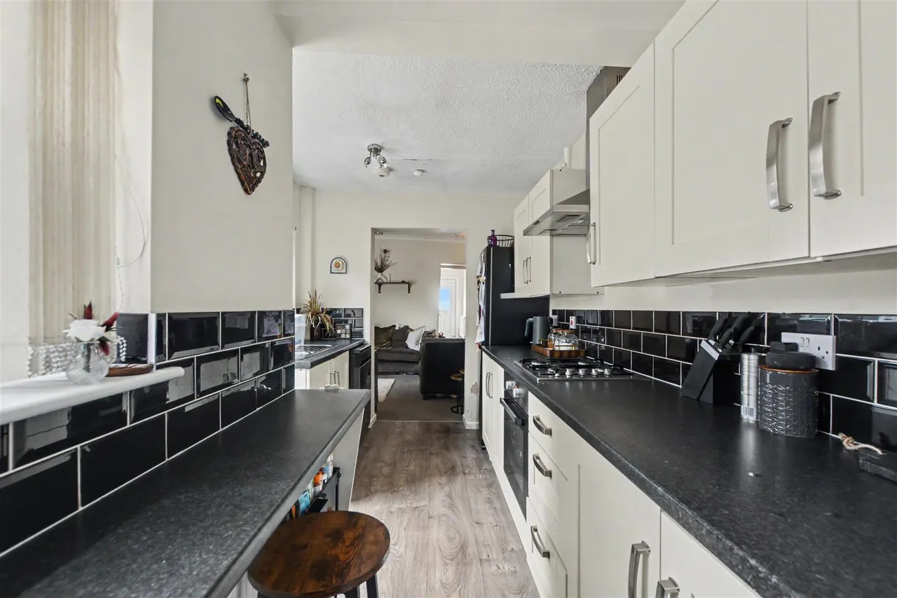 Church Street, Eastwood, NG16, photo 7