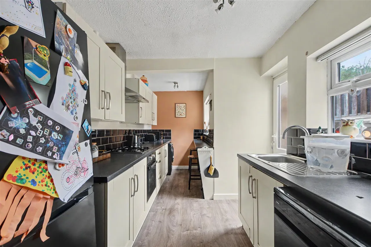 Church Street, Eastwood, NG16, photo 6