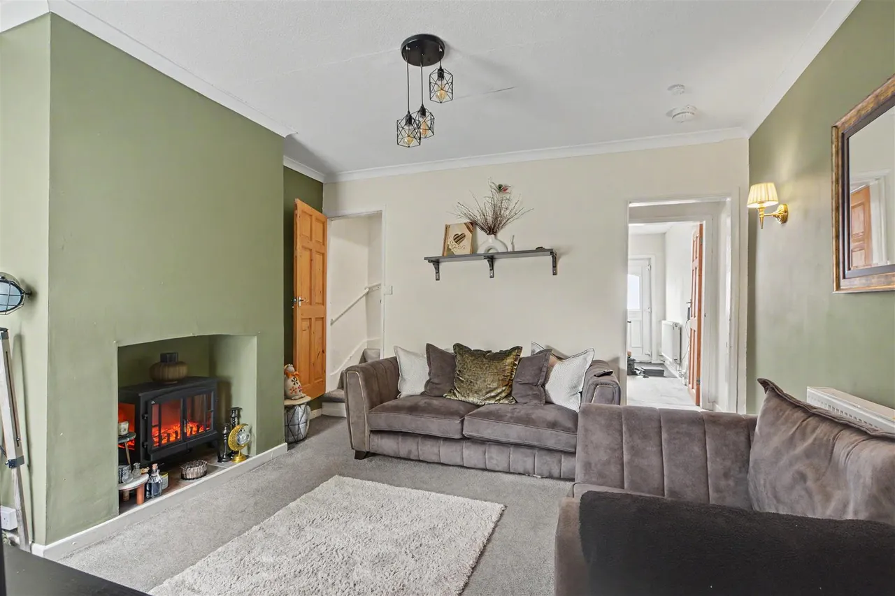 Church Street, Eastwood, NG16, photo 2