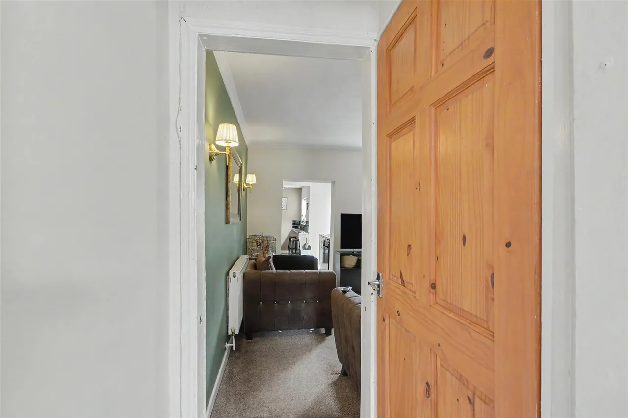 Church Street, Eastwood, NG16, photo 8