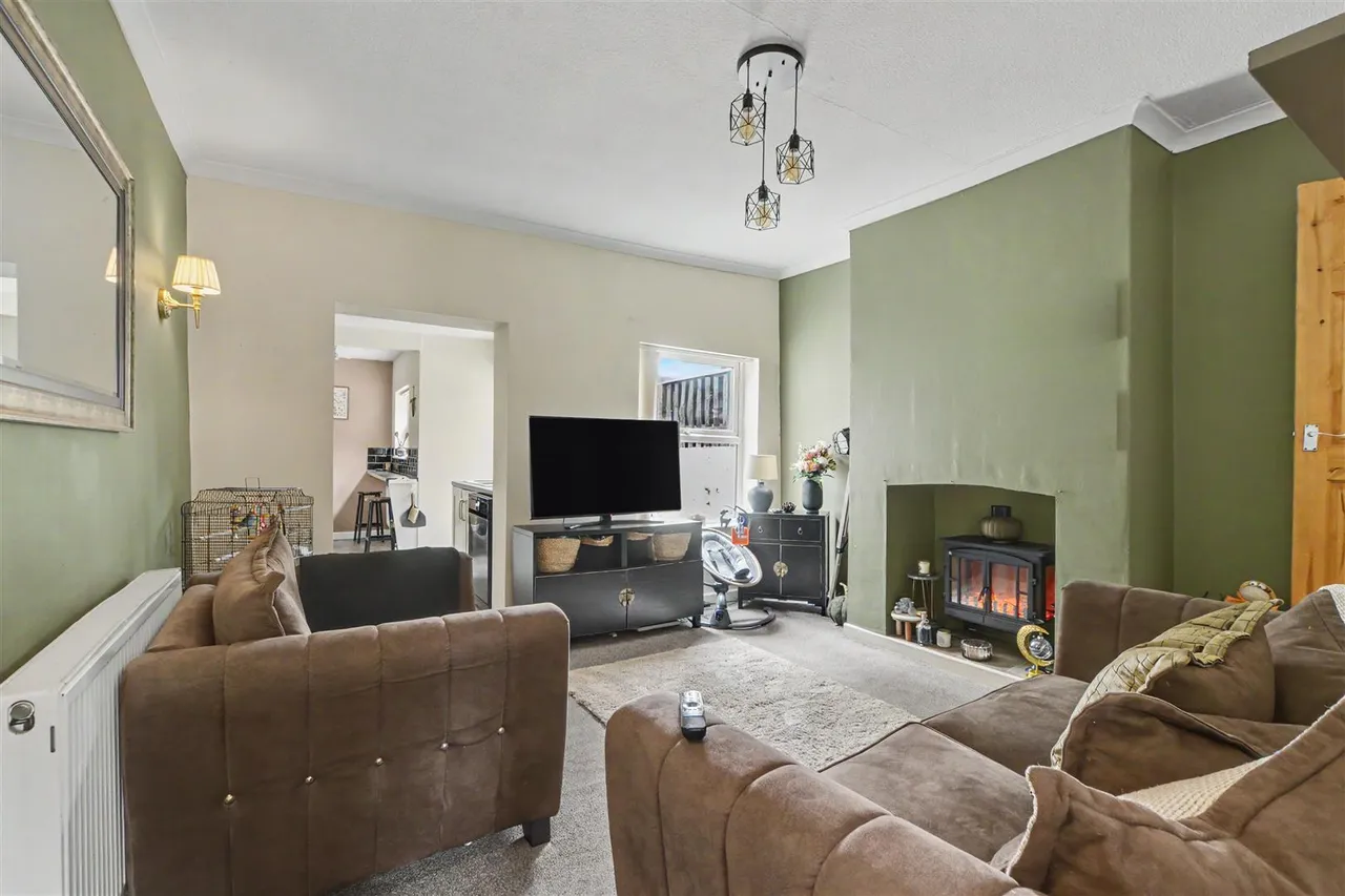 Church Street, Eastwood, NG16, photo 3