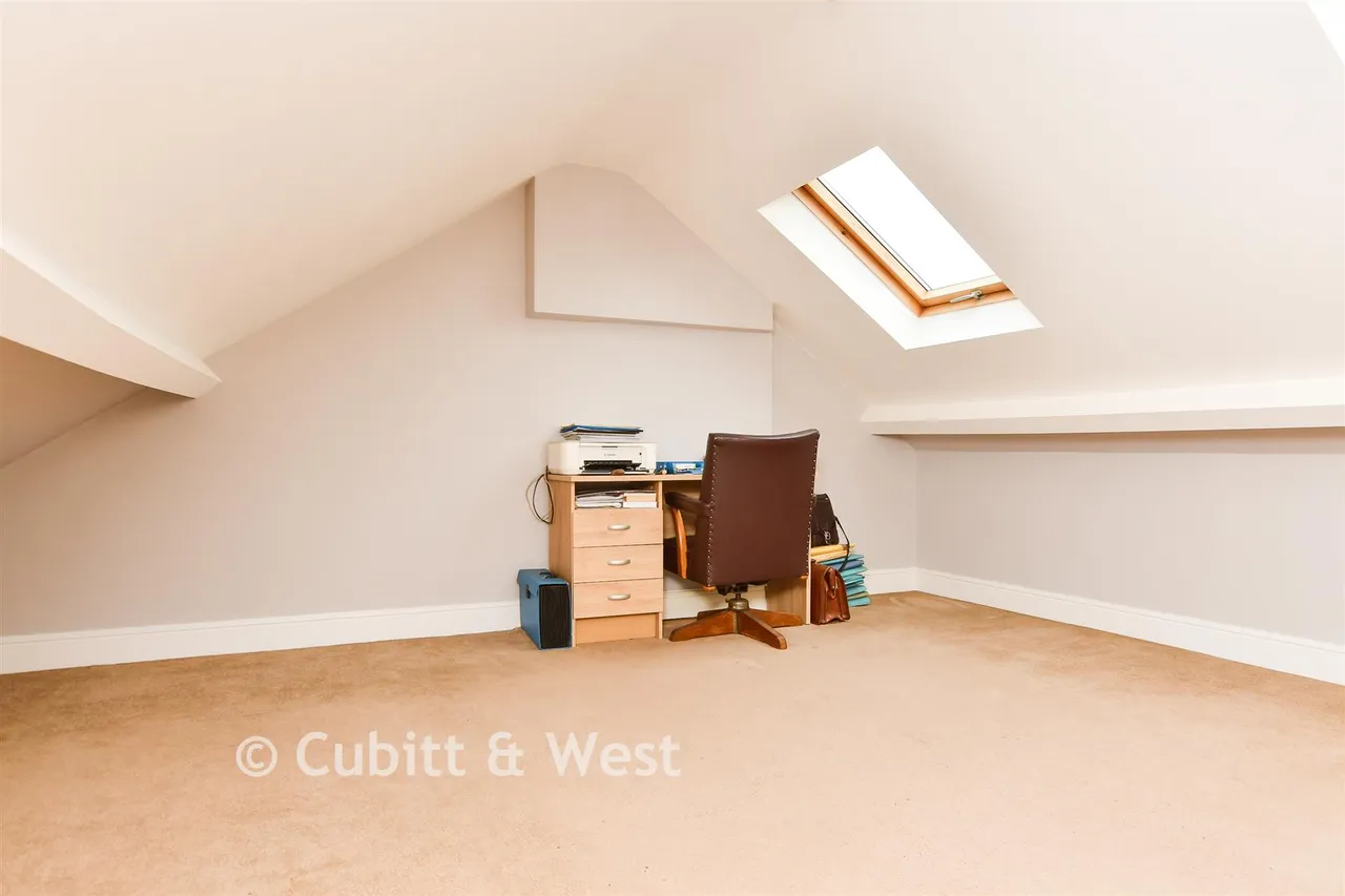 Lesbourne Road, Reigate, RH2, photo 9