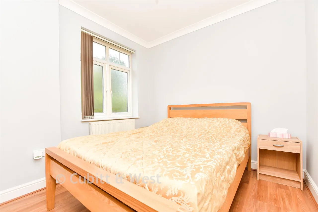 Lesbourne Road, Reigate, RH2, photo 5