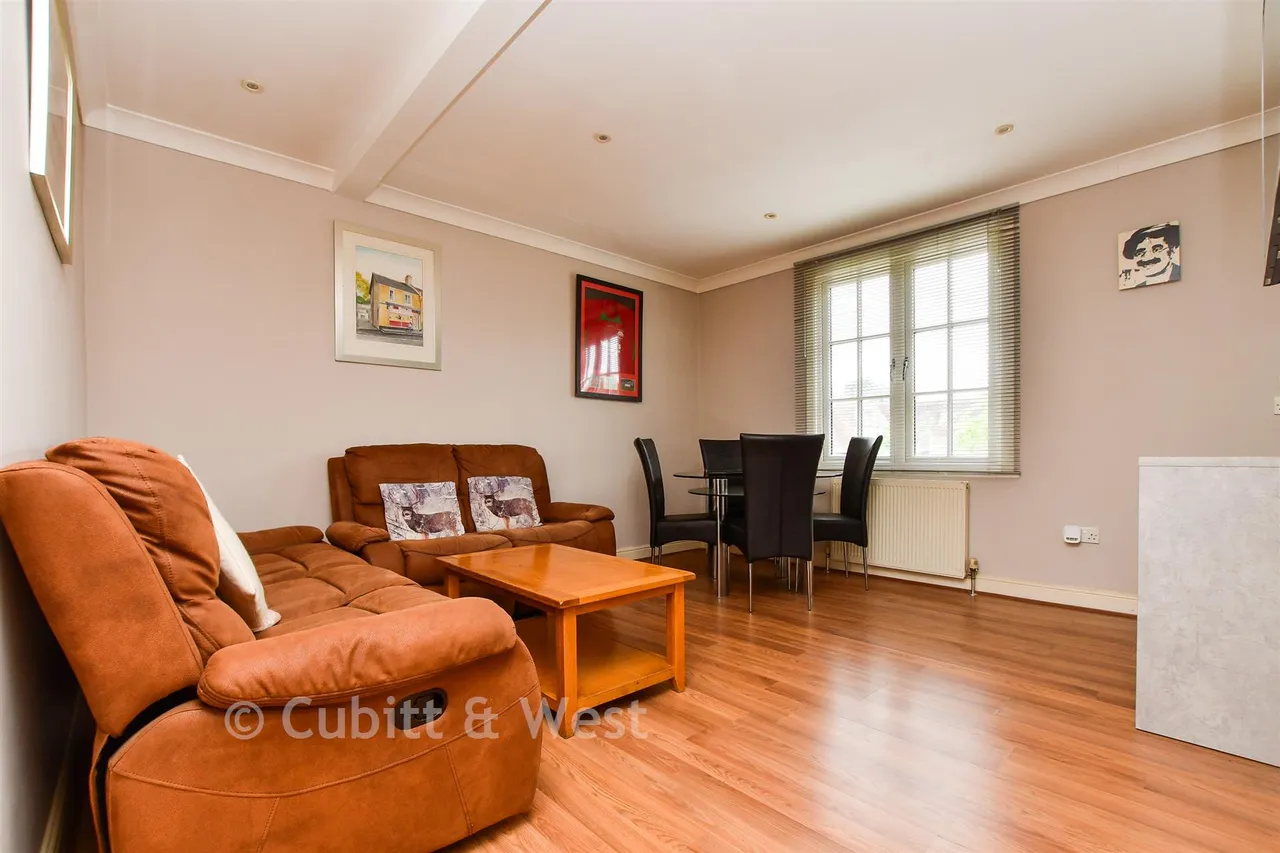 Lesbourne Road, Reigate, RH2, photo 14