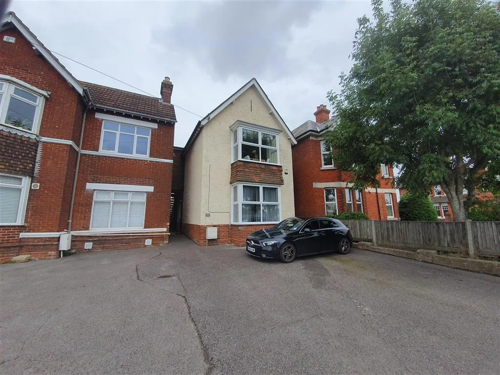 2 bed flat for sale — West Street, Fareham