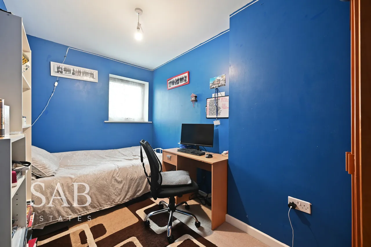 Taywood Road, Northolt, UB5, photo 9