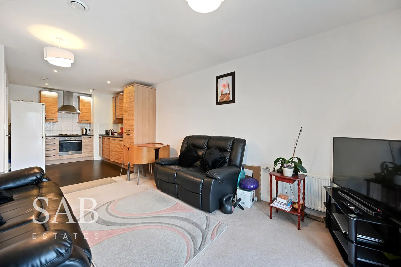 Taywood Road, Northolt, UB5, photo 5