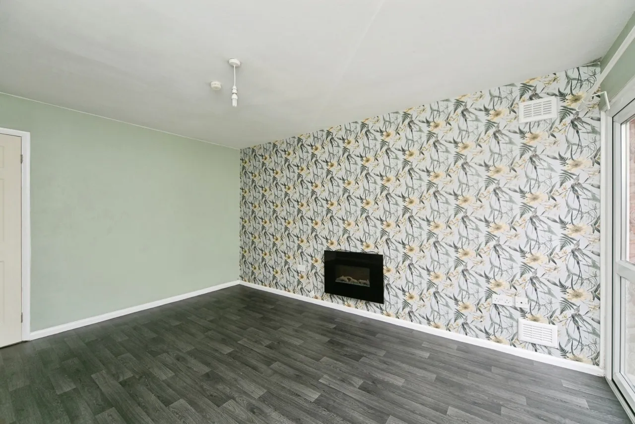 Llanelian Road, Old Colwyn, LL29, photo 9