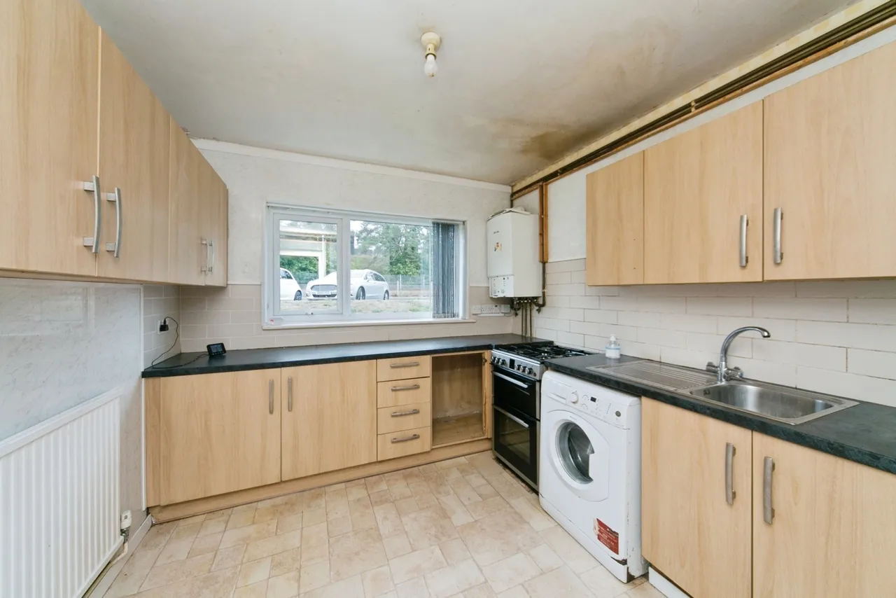 Llanelian Road, Old Colwyn, LL29, photo 3