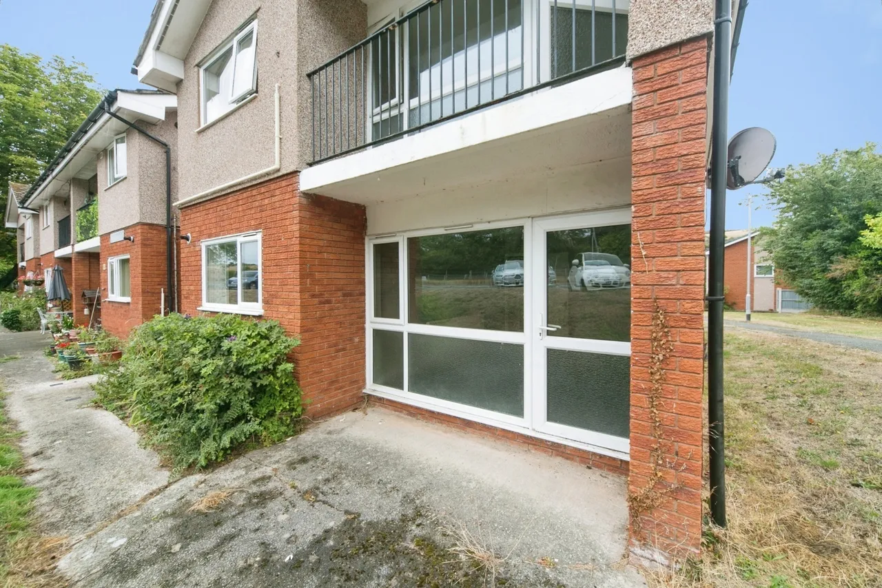 Llanelian Road, Old Colwyn, LL29, photo 6