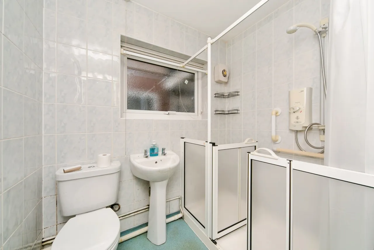 Llanelian Road, Old Colwyn, LL29, photo 8