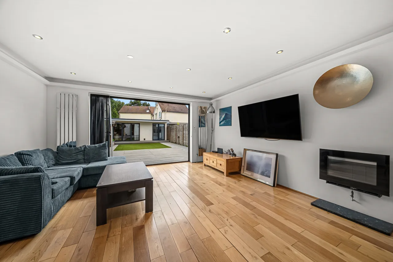 Bourneside Road, Addlestone, KT15, photo 5