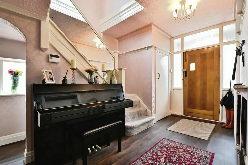 Washway Road, Sale, M33, photo 13