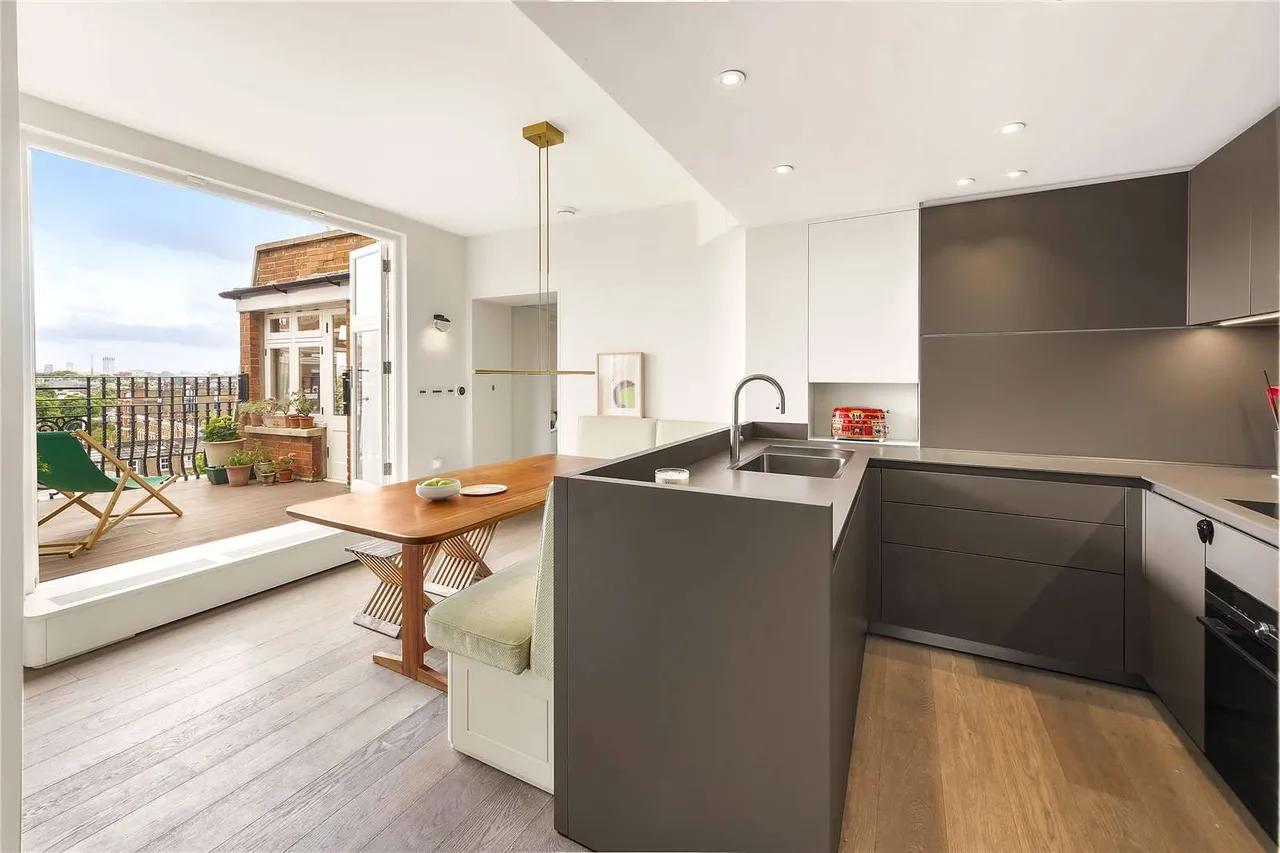Iverna Court, London, W8 6TS, photo 4