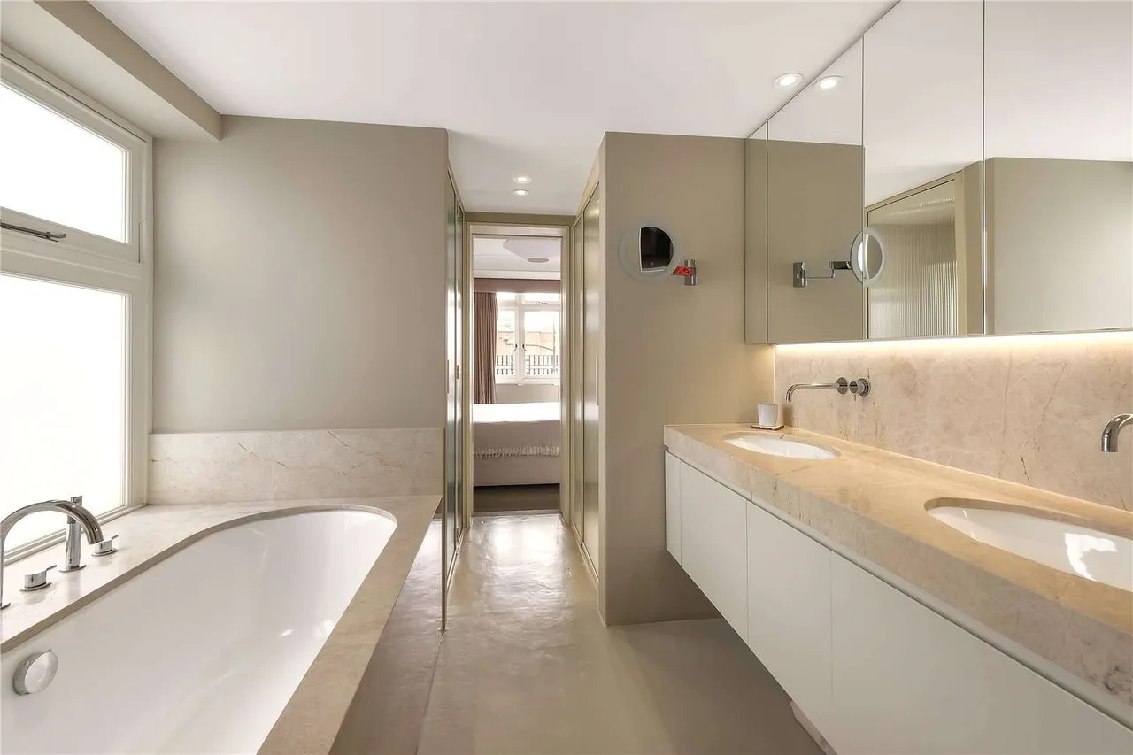 Iverna Court, London, W8 6TS, photo 8