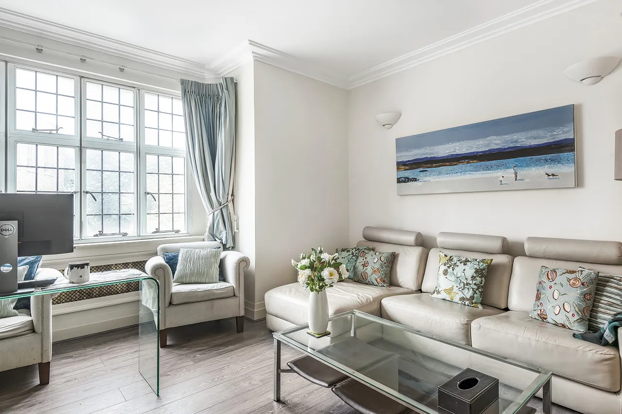 Brompton Road, South Kensington, SW3, photo 3