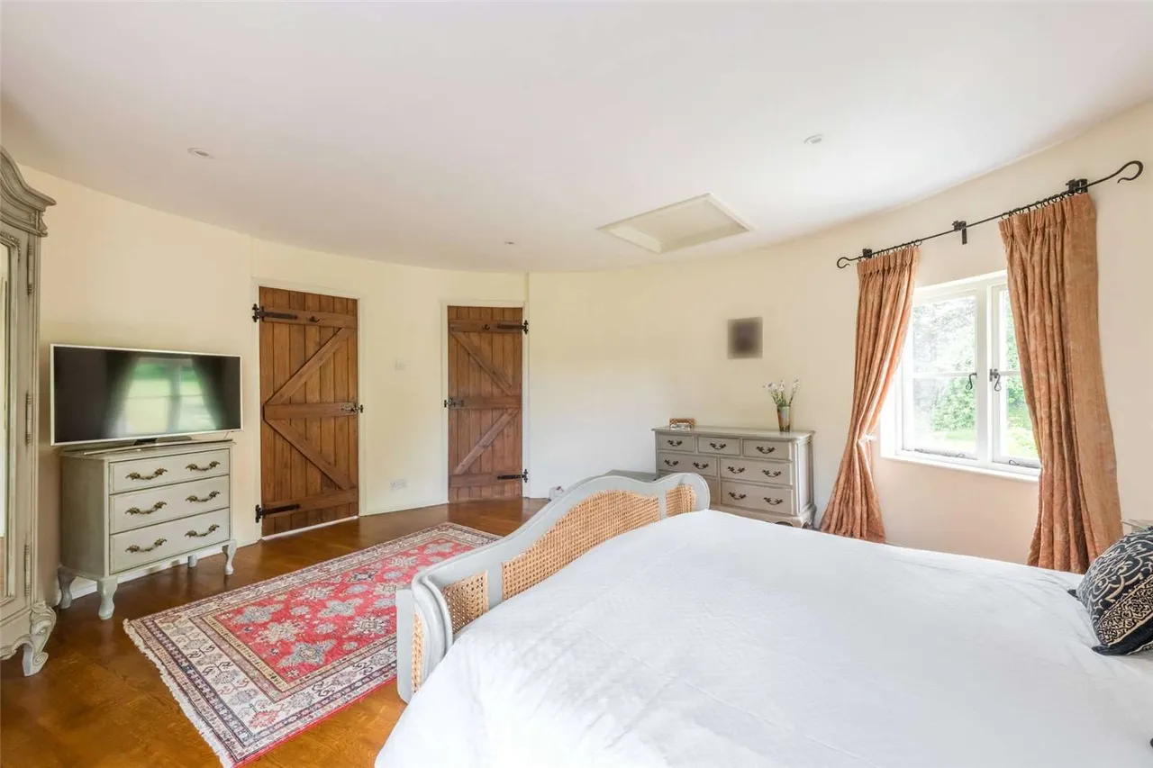 Bodiam, Robertsbridge, East Sussex, TN32 5UN, photo 9