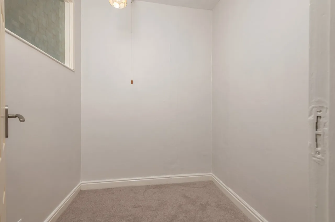 Cowslip Street, Paddock, photo 6