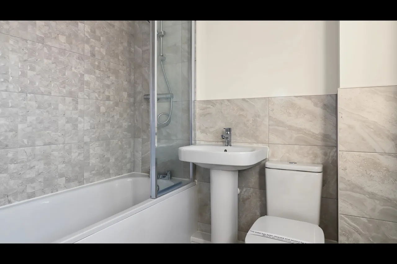Prigmore Drive, Bury St Edmunds, IP32, photo 3