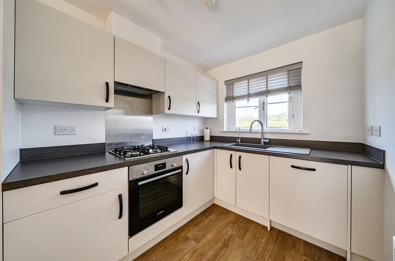 Goddard Crescent, Wokingham, Berkshire, RG40 5BP, photo 2