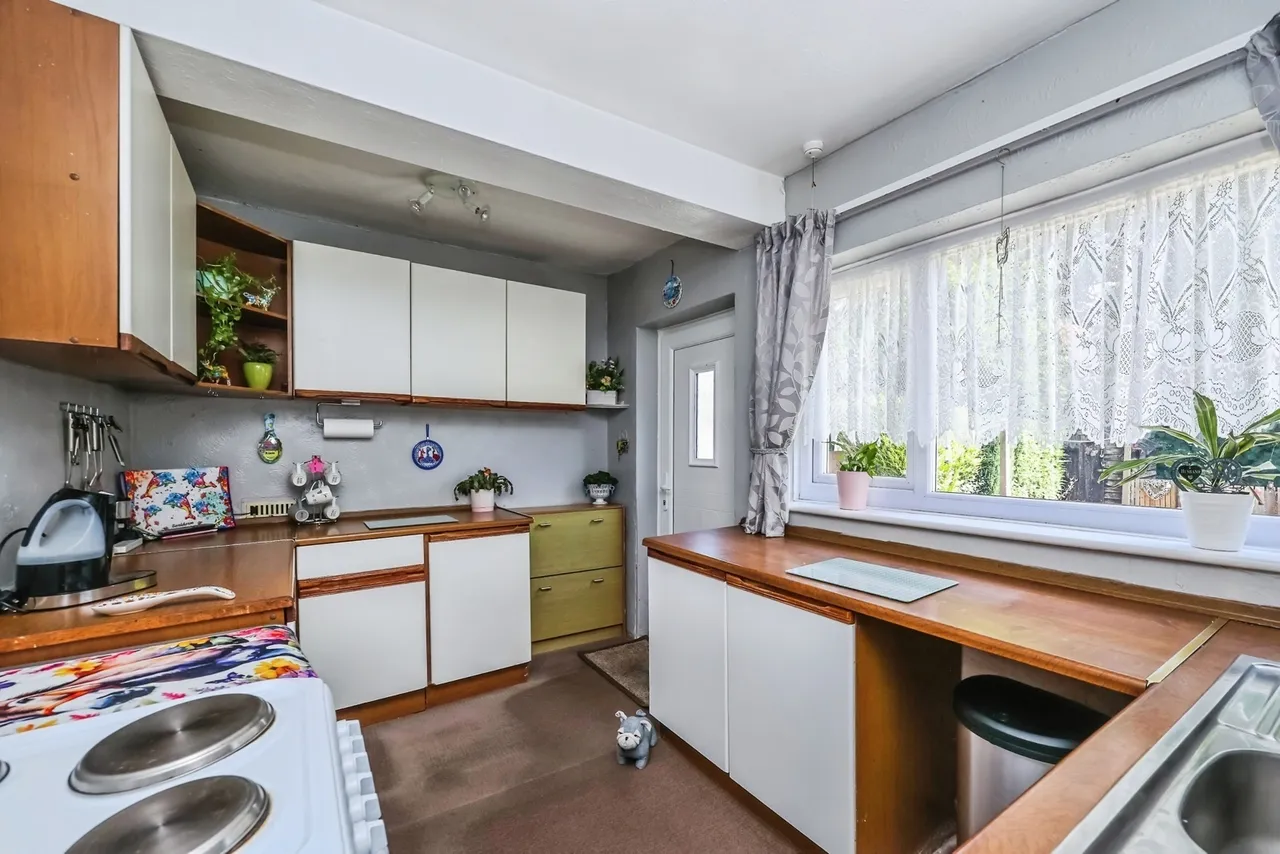 Meadow Close, Hucknall, Nottingham, Nottinghamshire, NG15, photo 5