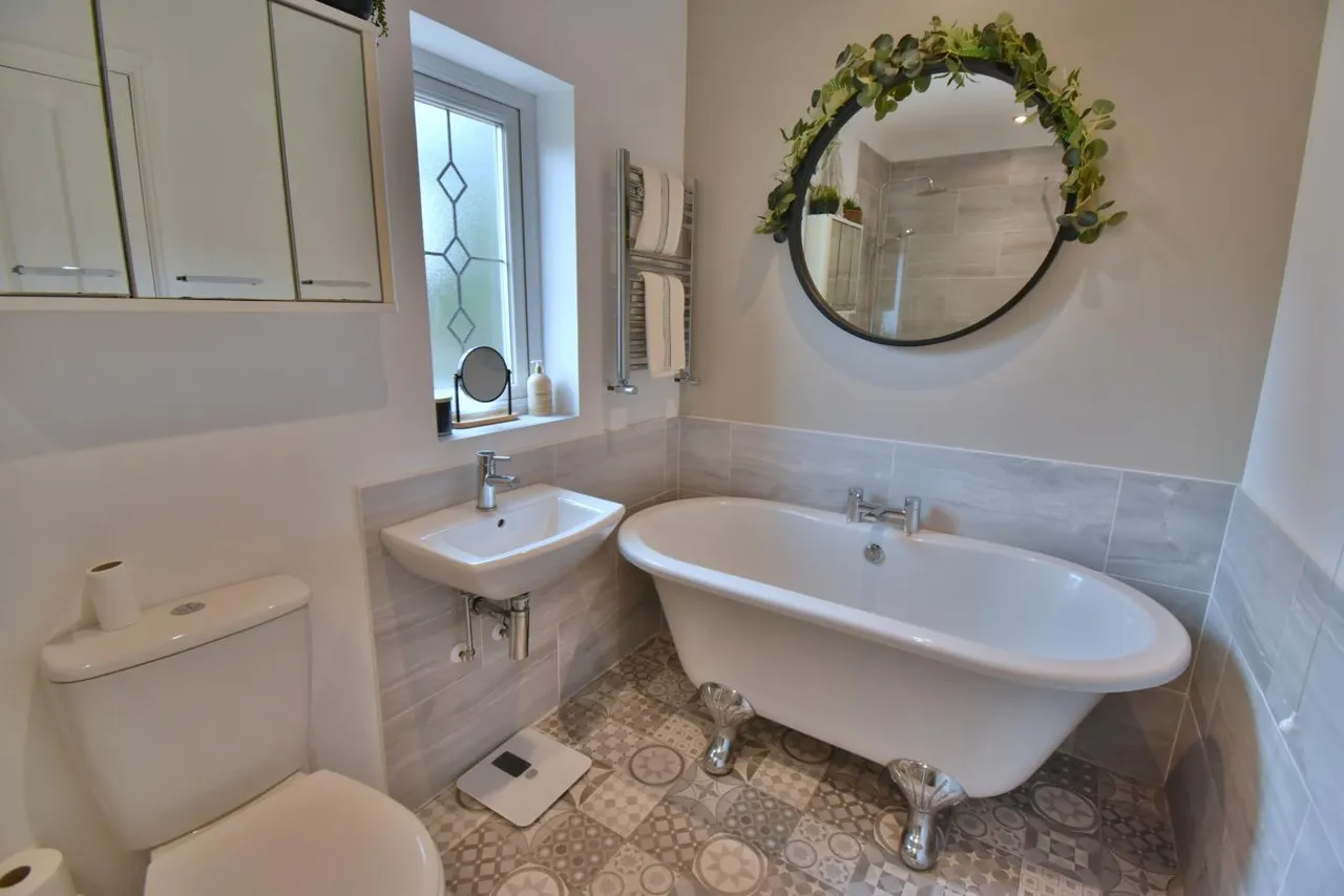 Ringwood Road, BH22, photo 17