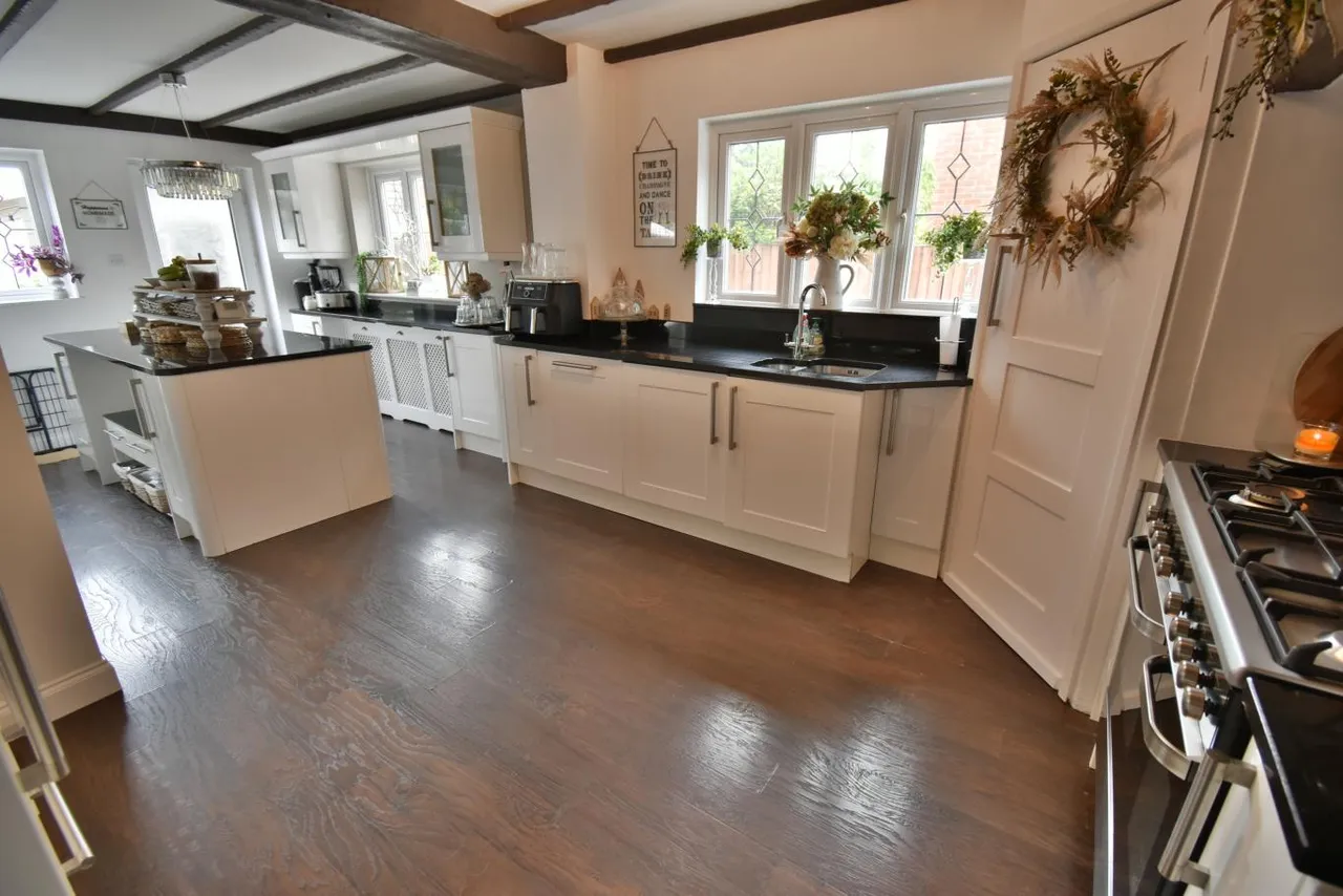 Ringwood Road, BH22, photo 7