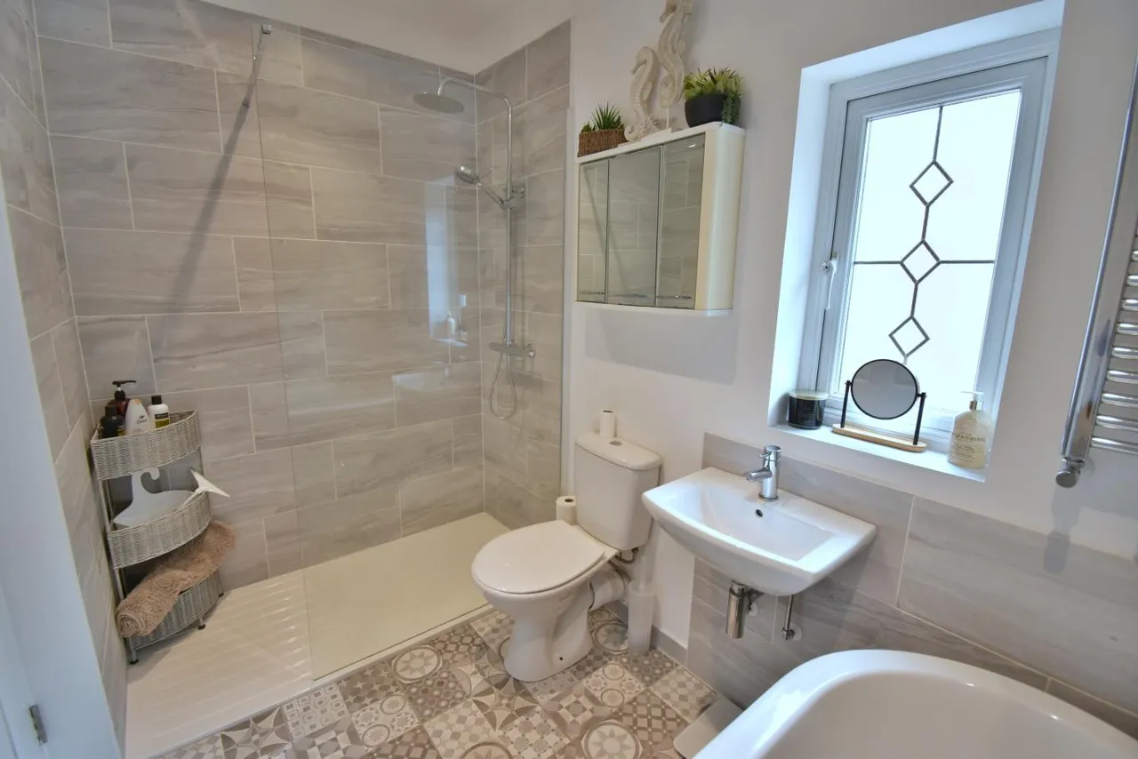 Ringwood Road, BH22, photo 16