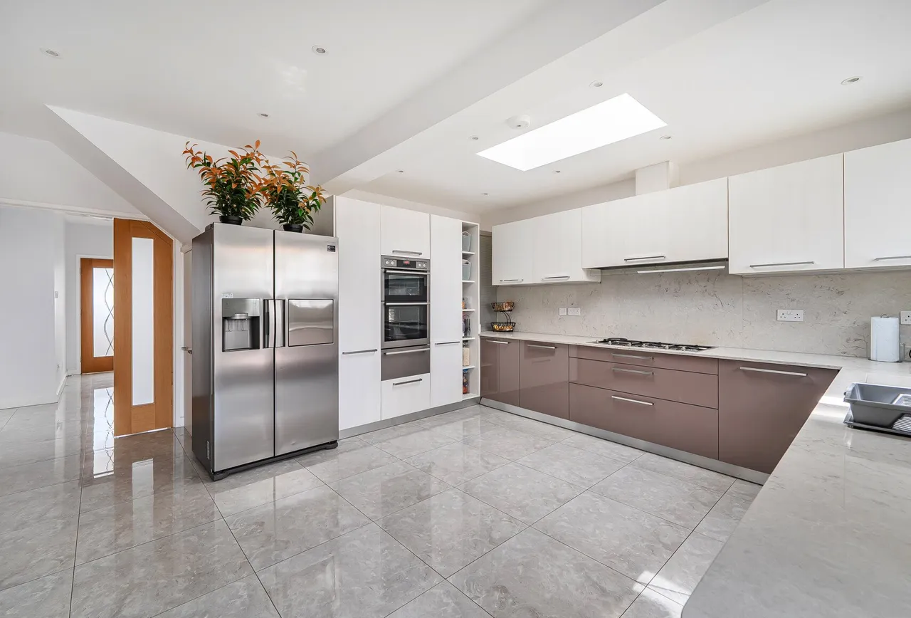 Hay Lane, London, NW9 0NA, photo 11
