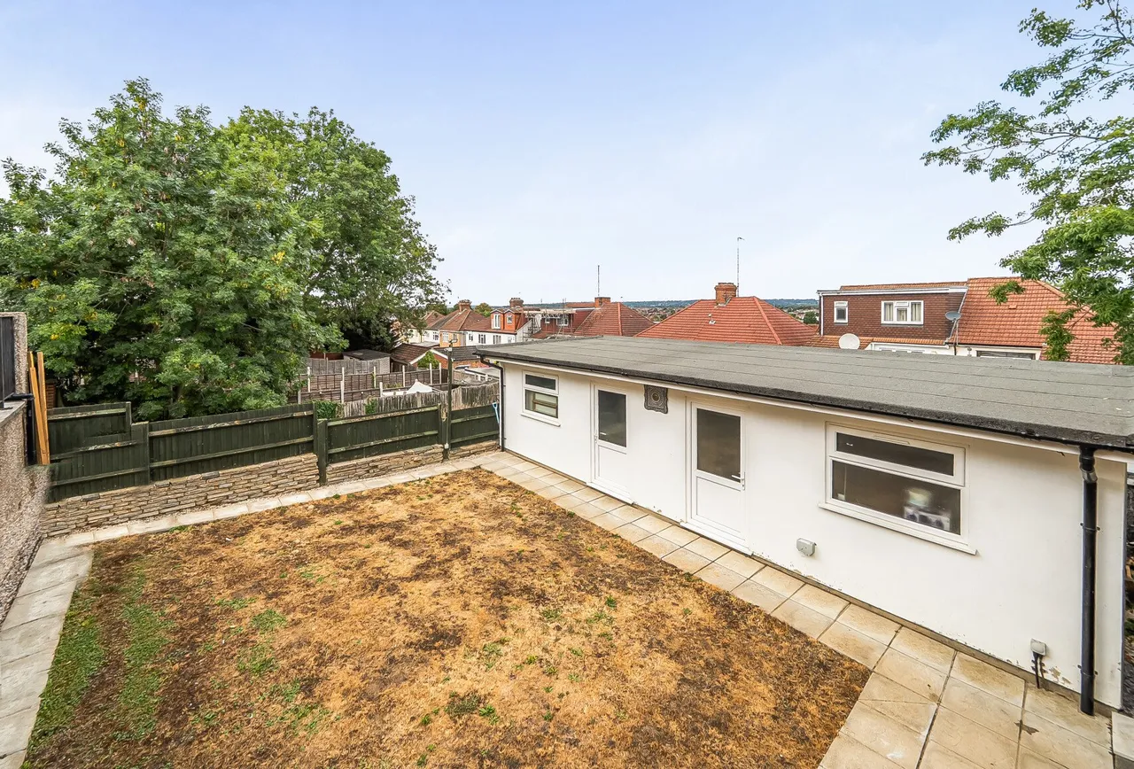Hay Lane, London, NW9 0NA, photo 18