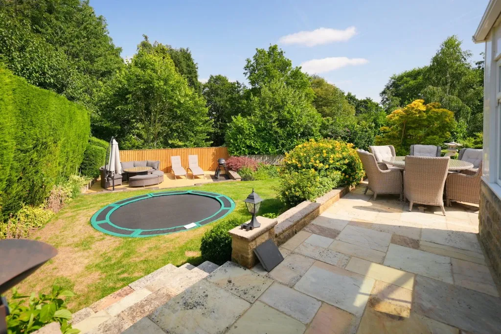 Wetherby ~ Avon Garth, LS22, photo 44