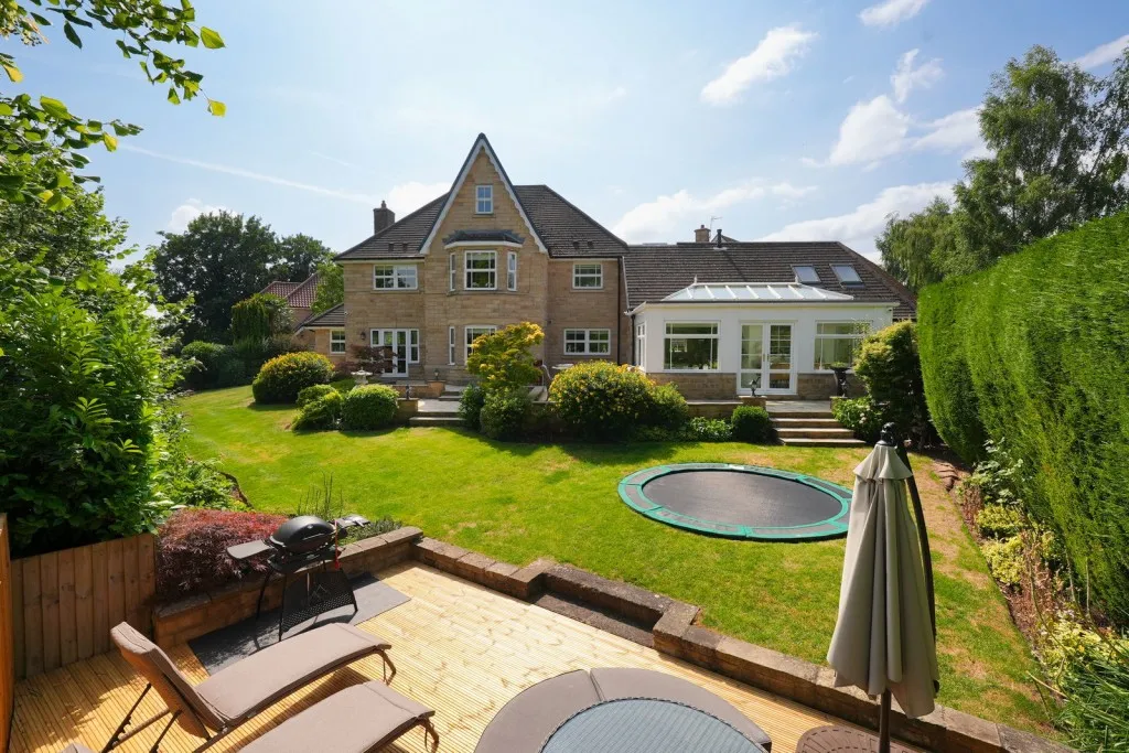 Wetherby ~ Avon Garth, LS22, photo 42