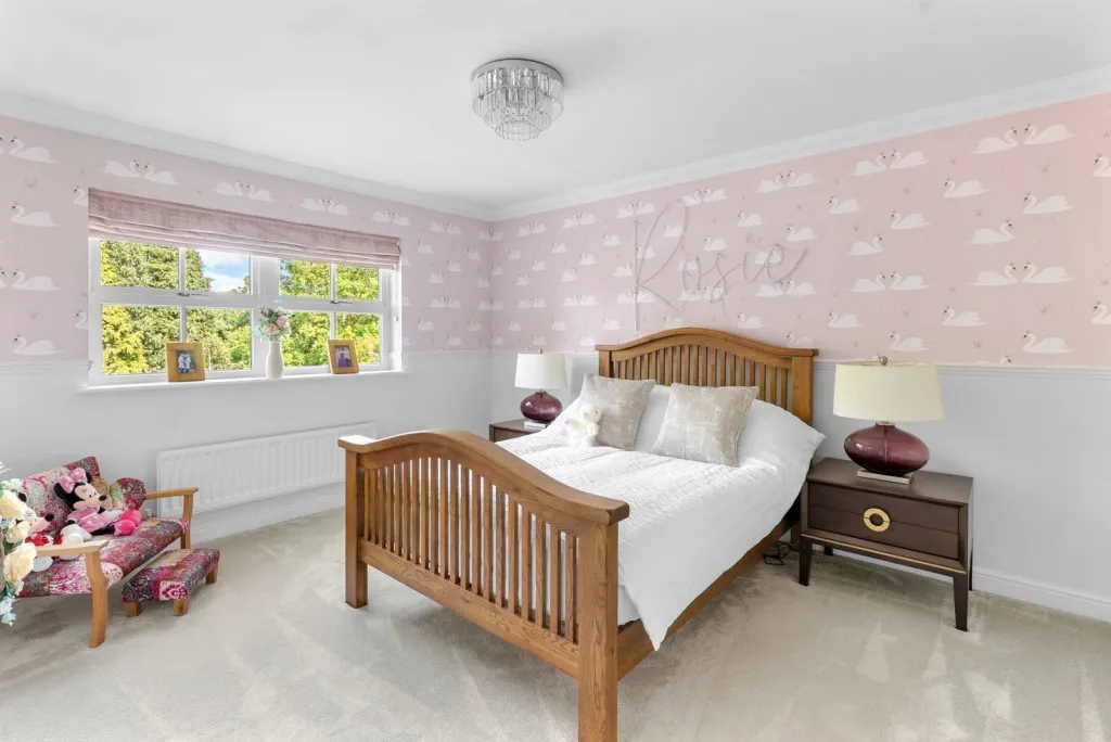 Wetherby ~ Avon Garth, LS22, photo 34