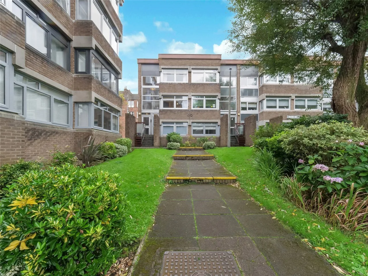 2 bed flat for sale, Lethington Avenue, Glasgow, G41