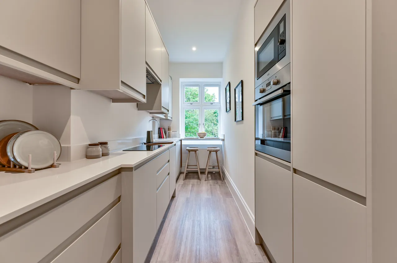 Flat D, 23 Gloucester Avenue, London, photo 5