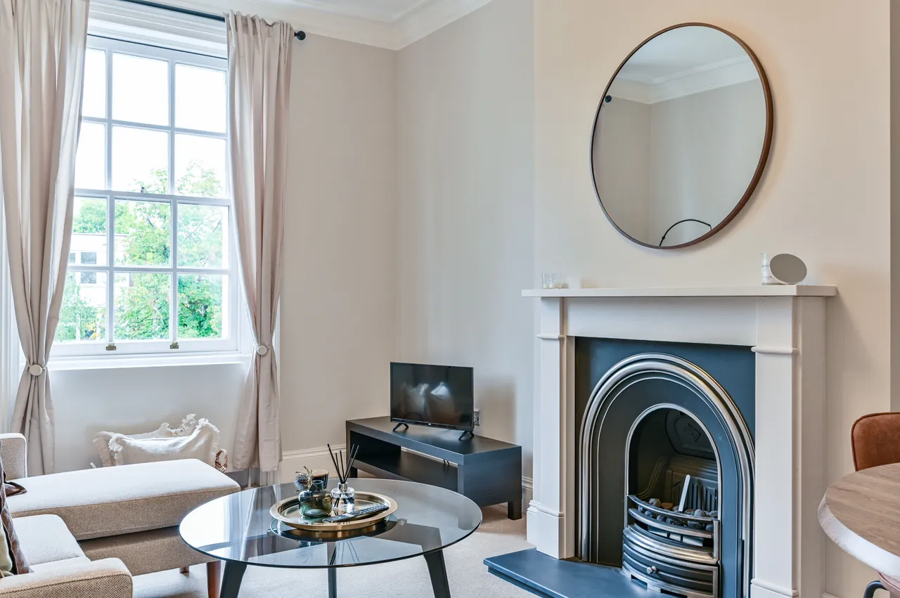 Flat D, 23 Gloucester Avenue, London, photo 10