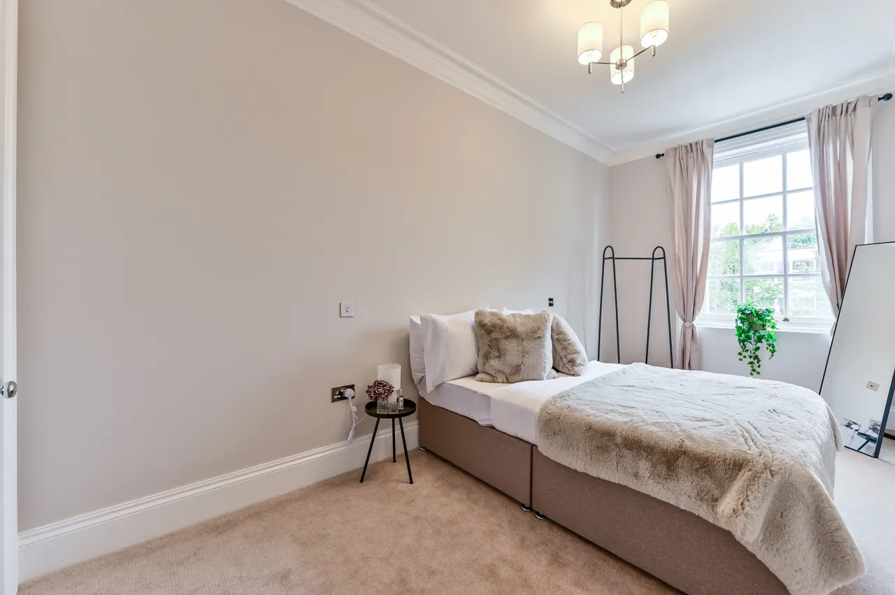 Flat D, 23 Gloucester Avenue, London, photo 4