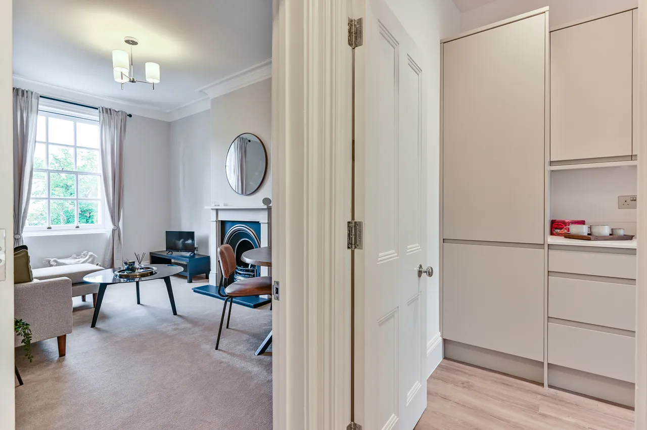 Flat D, 23 Gloucester Avenue, London, photo 8