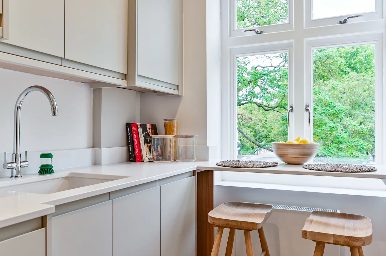 Flat D, 23 Gloucester Avenue, London, photo 11