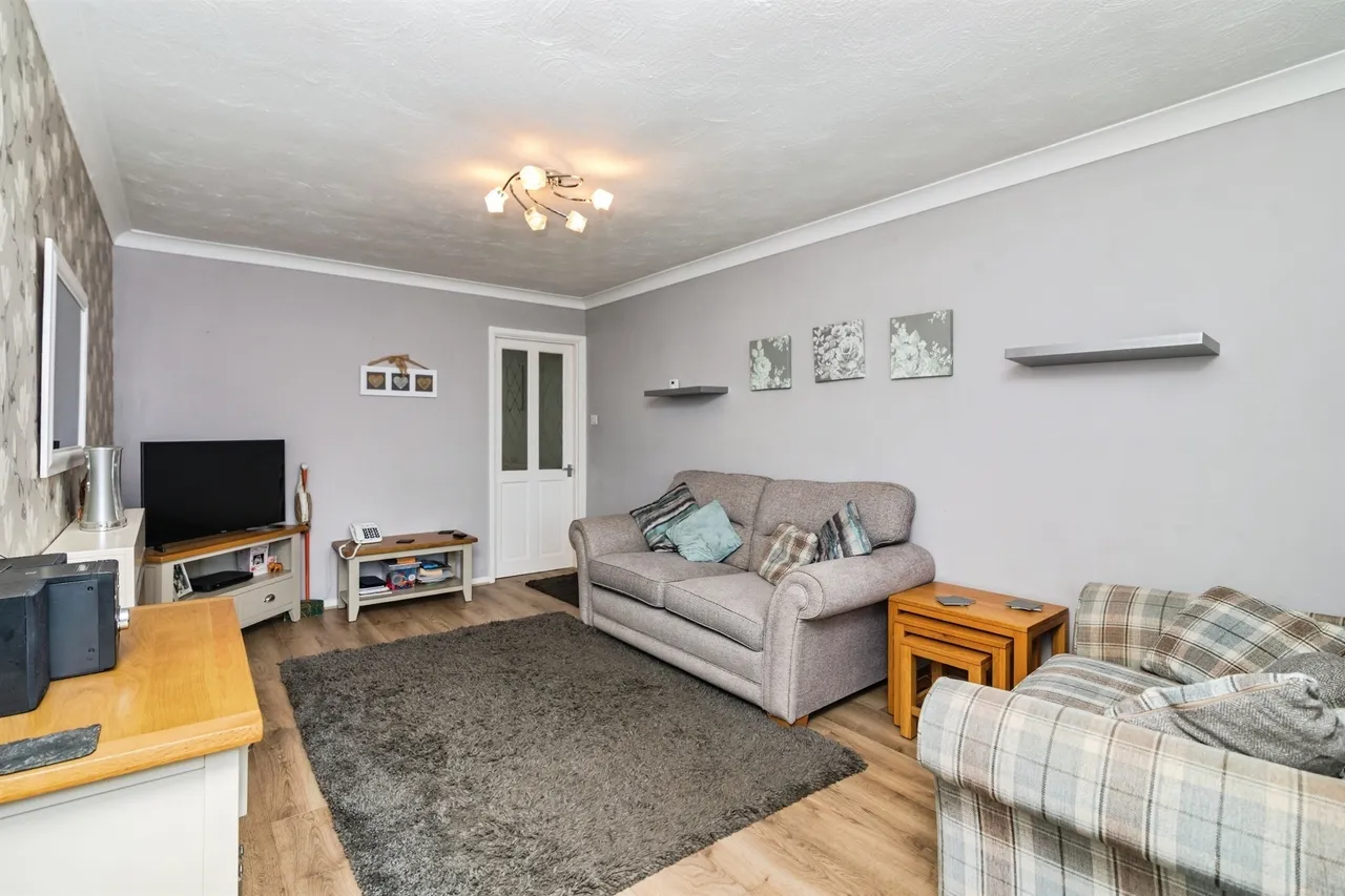 Burnt Hill Way, Lowestoft, photo 6