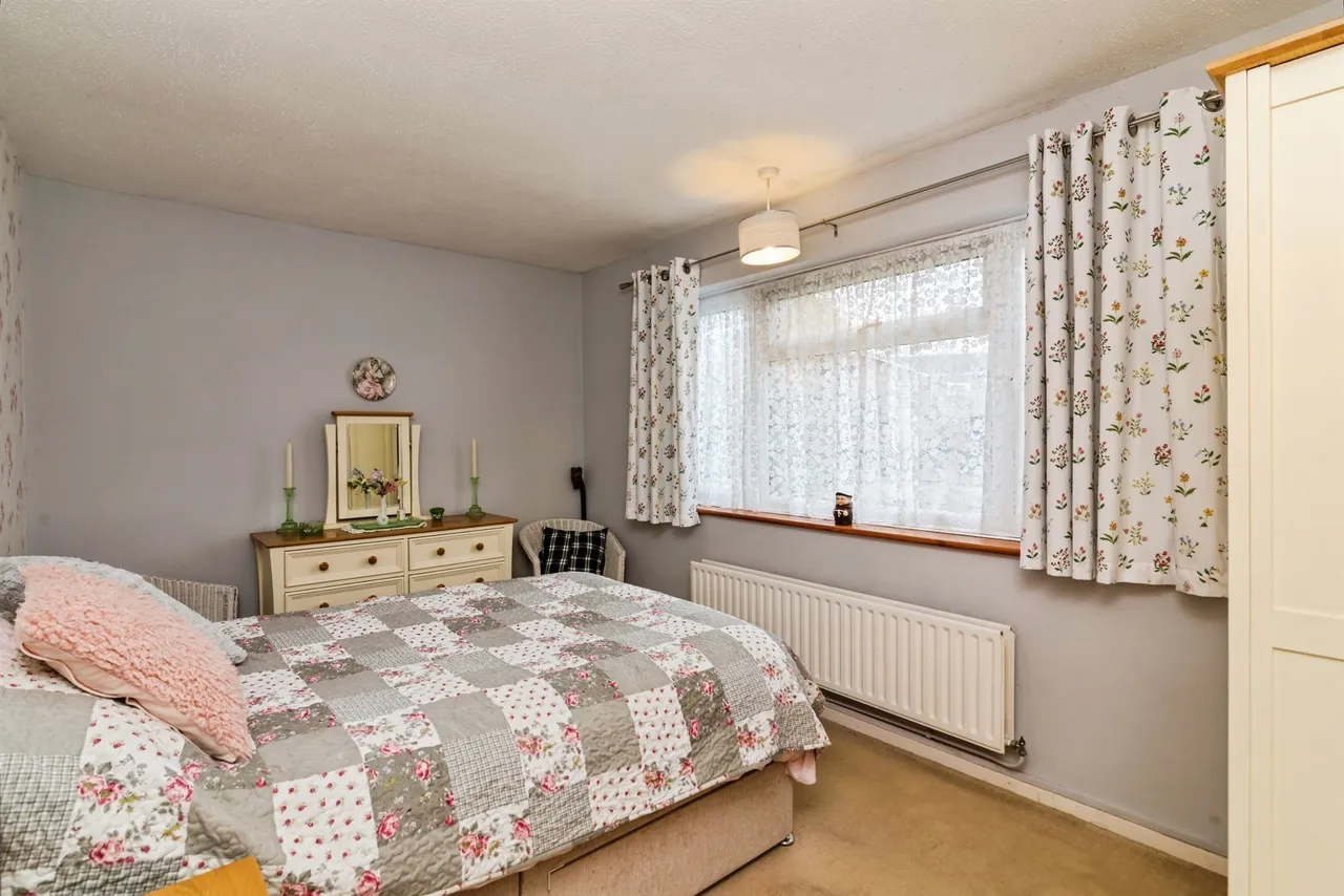 Burnt Hill Way, Lowestoft, photo 11