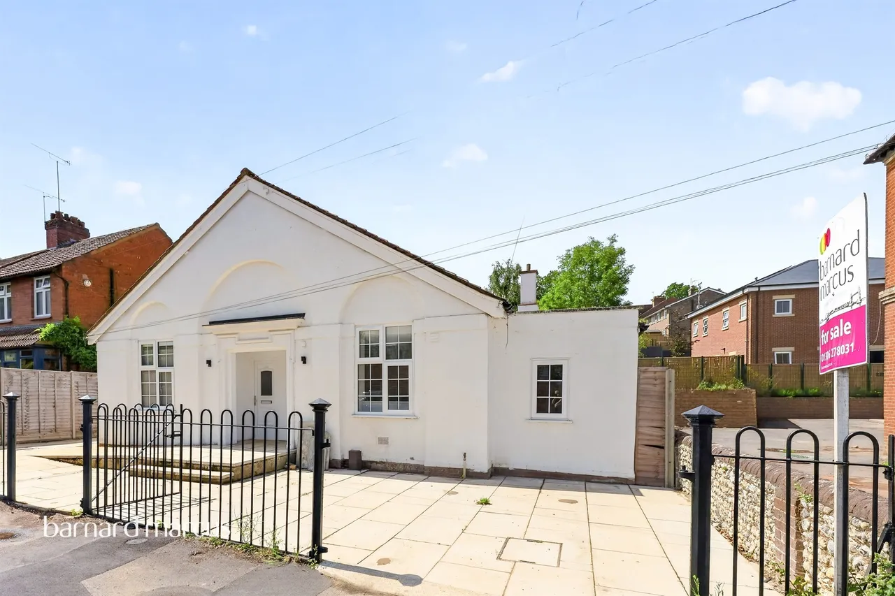 1 bed character property for sale — Dene Street, Dorking