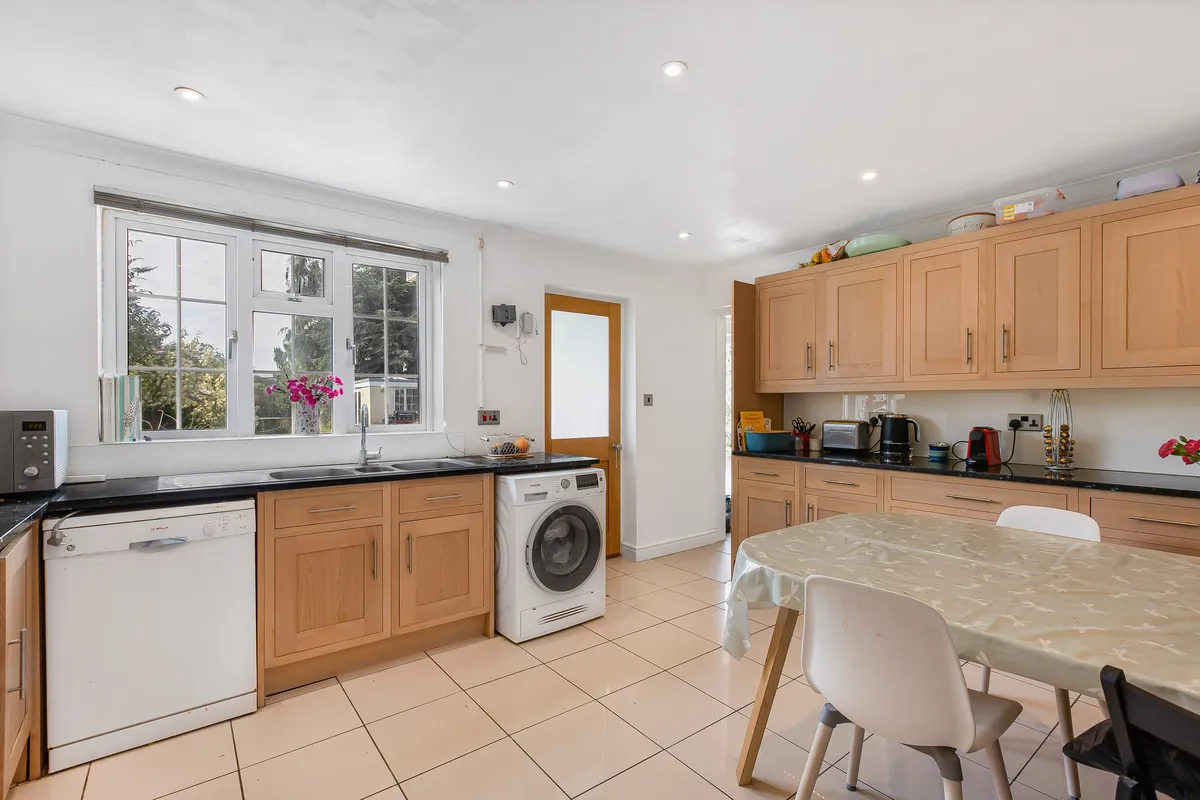 Besselsleigh Road, Wootton, photo 12