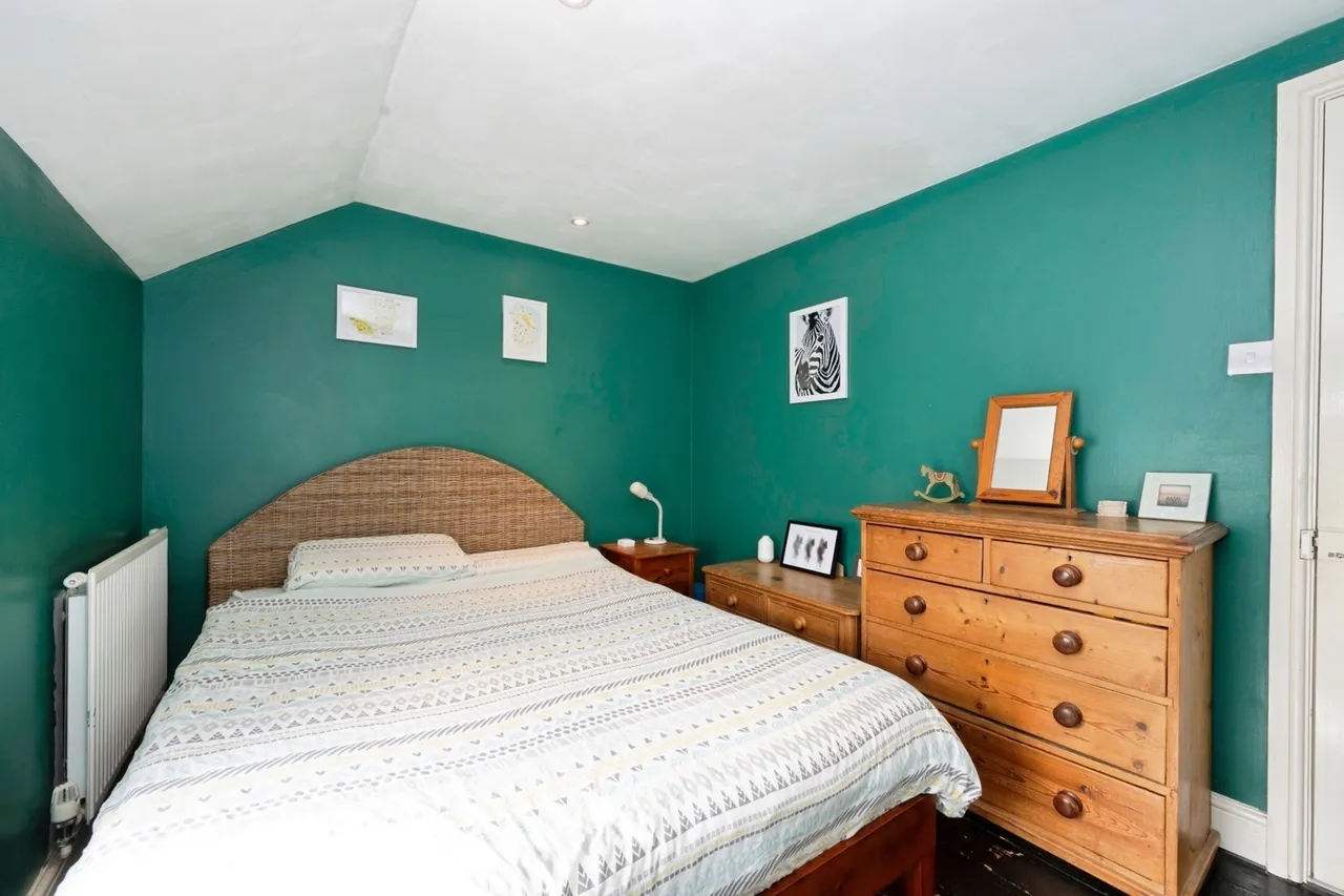 The Street, Farnham, GU10, photo 19