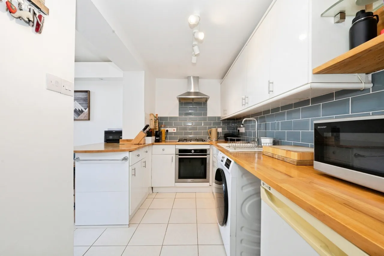 The Street, Farnham, GU10, photo 28
