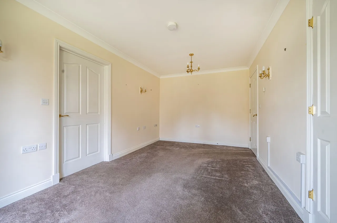 Fontwell Avenue, Eastergate, PO20, photo 15