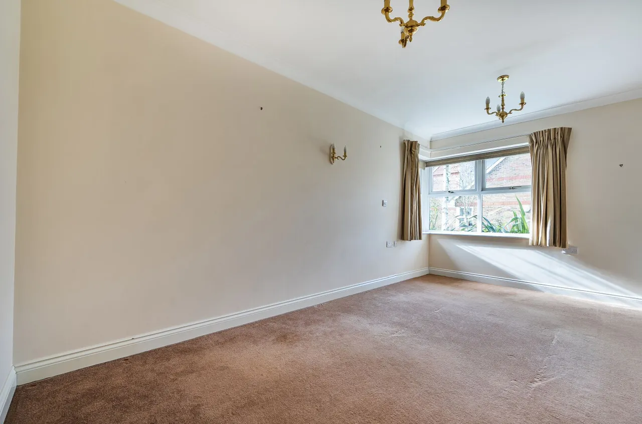 Fontwell Avenue, Eastergate, PO20, photo 14
