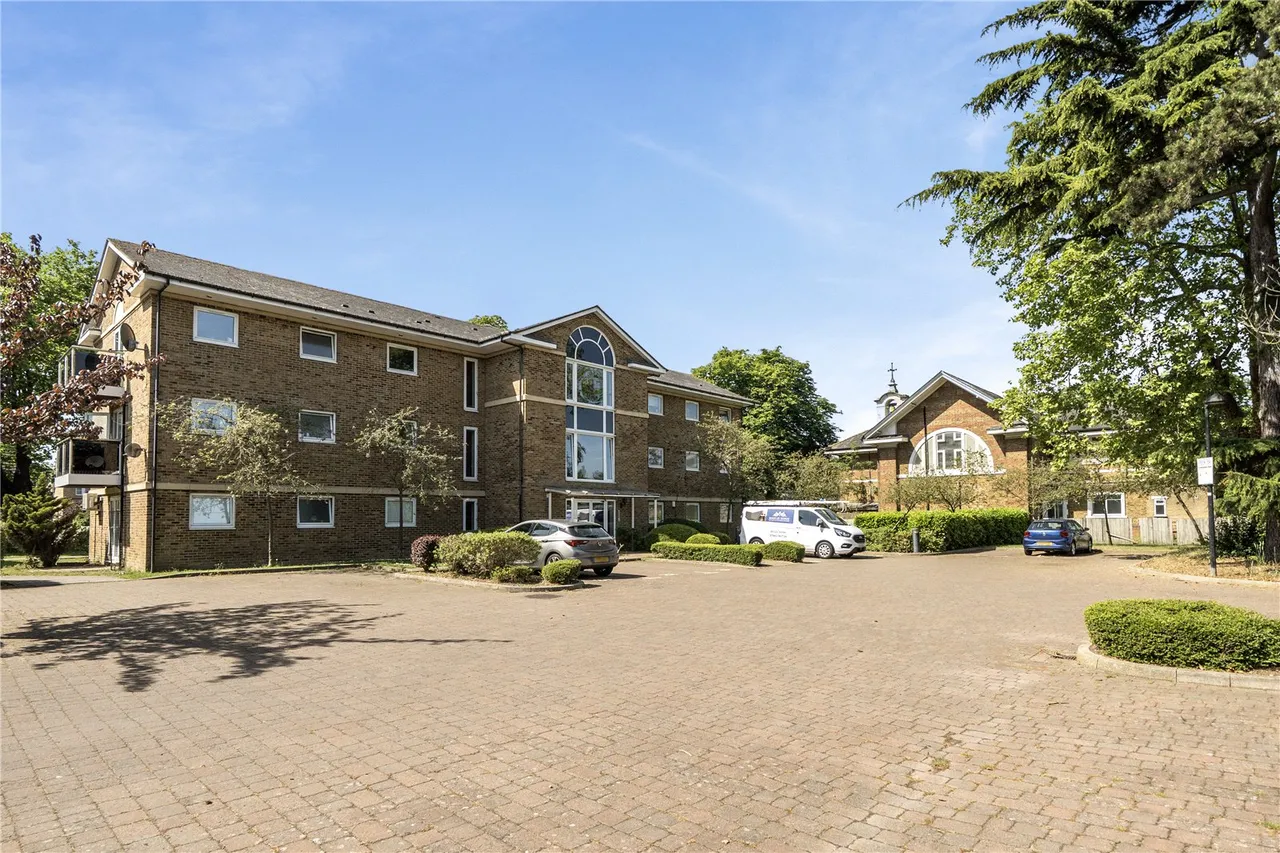 Maplehurst Close,, Bexley, DA2, photo 6